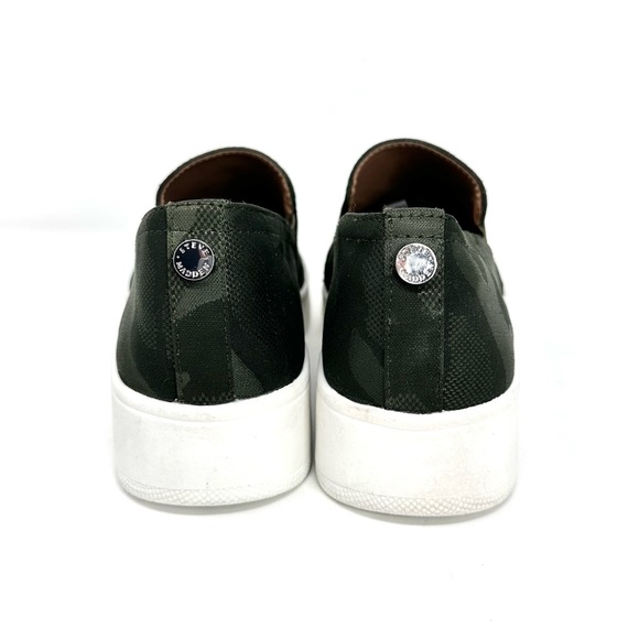 Steve Madden Zayna Green Camo Platform Sneaker - Picture 10 of 12